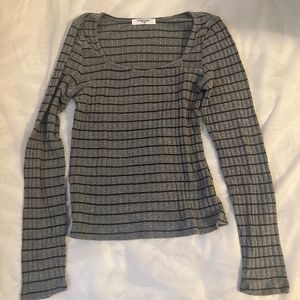 Black and gray striped long sleeve shirt in large
